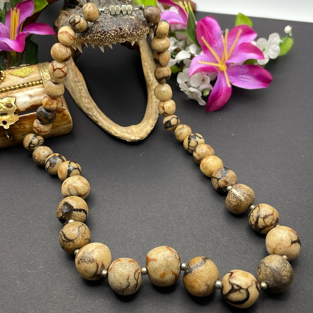 Tiger Coral necklace vintage A25 🔥